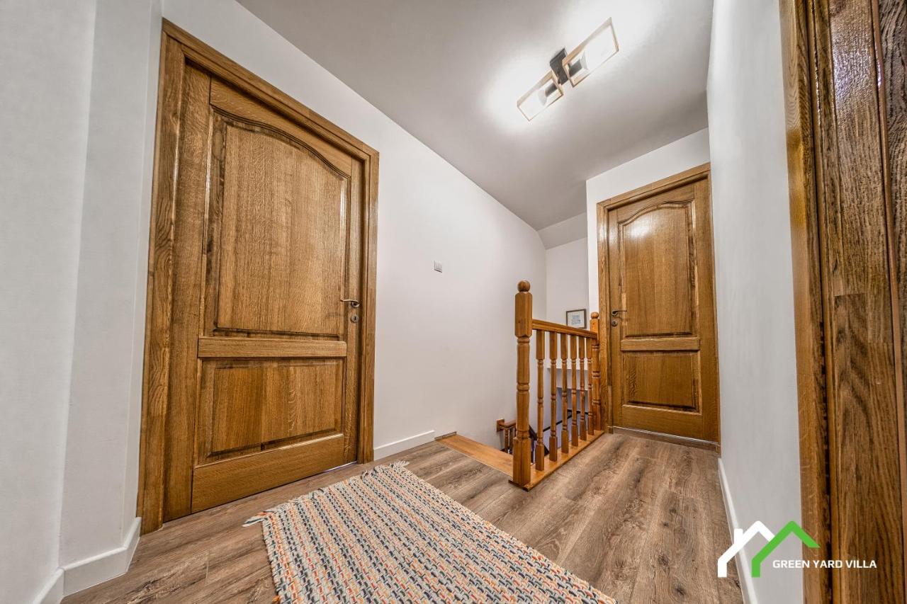 Green Yard Villa Предеал Екстериор снимка